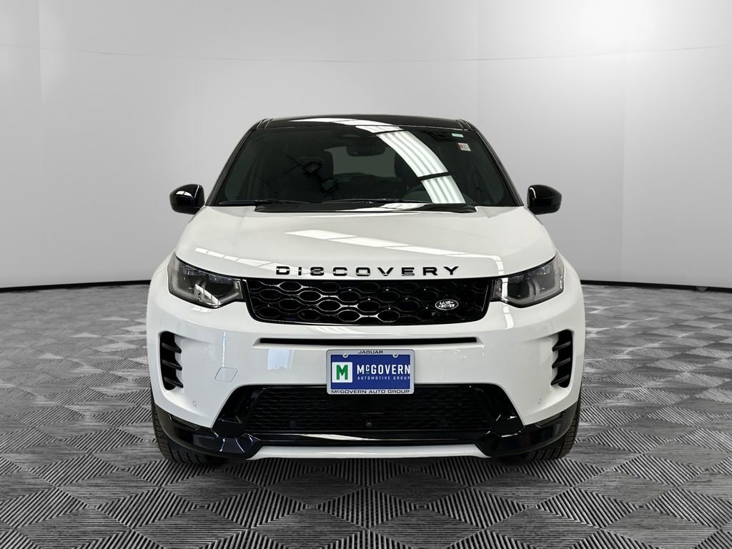 Used 2025 Land Rover Discovery Sport Dynamic SE image 8