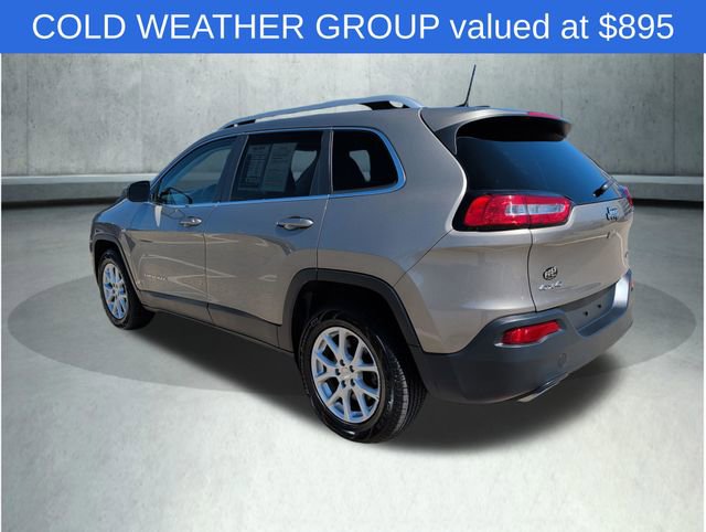 Used 2016 Jeep Cherokee Latitude w/ Cold Weather Group AWD/4WD image 6