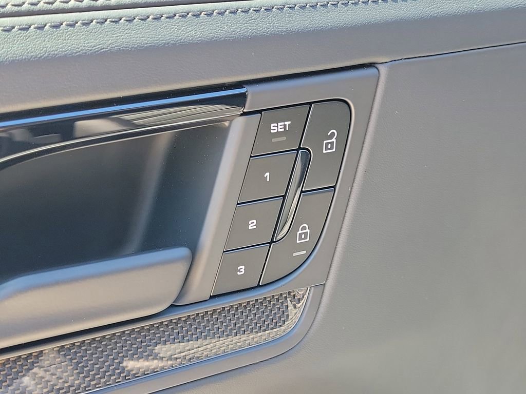 New 2026 Porsche Cayenne GTS image 25