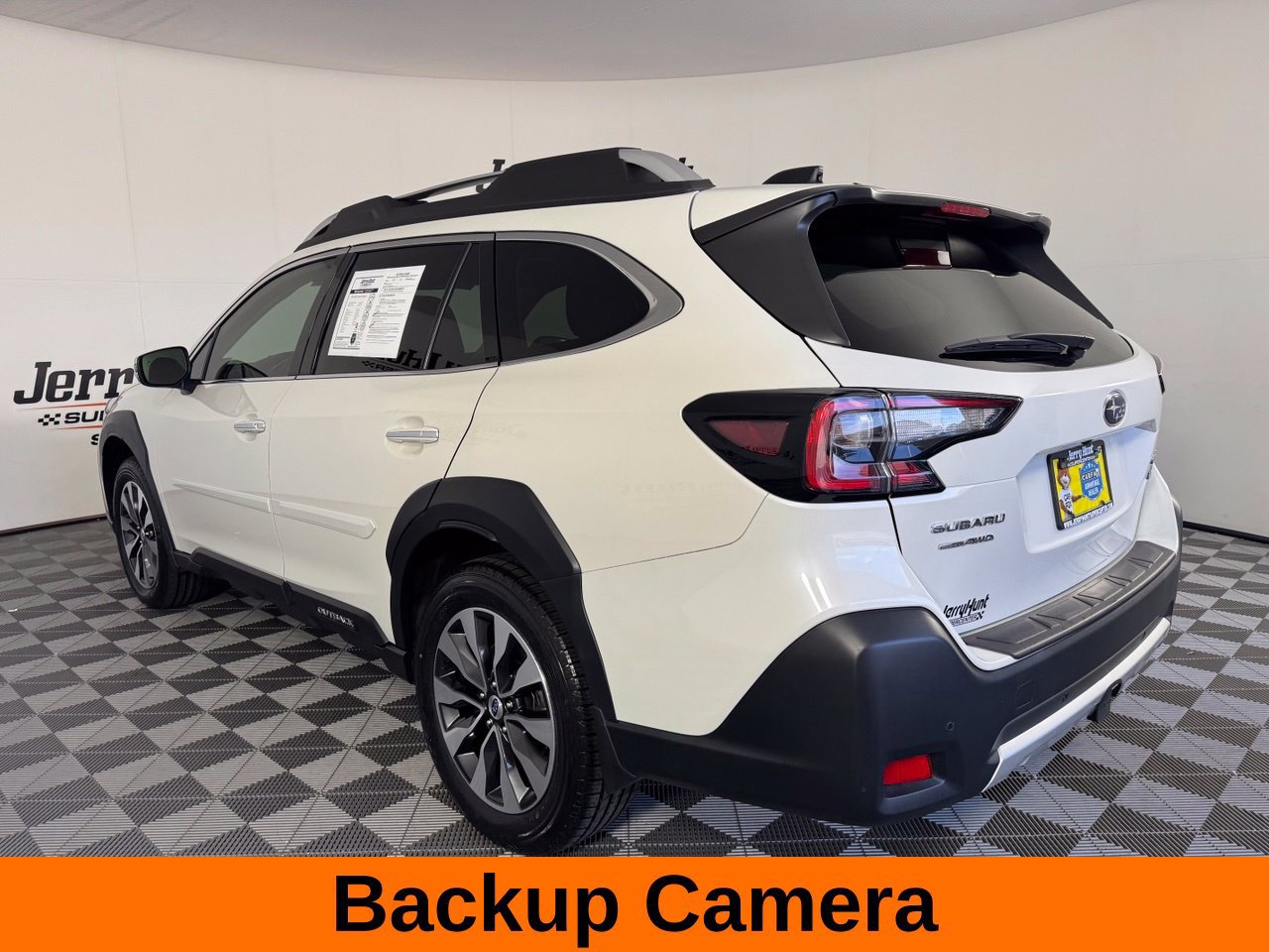 Used 2023 Subaru Outback Touring XT w/ Tech Package 2 AWD/4WD image 10