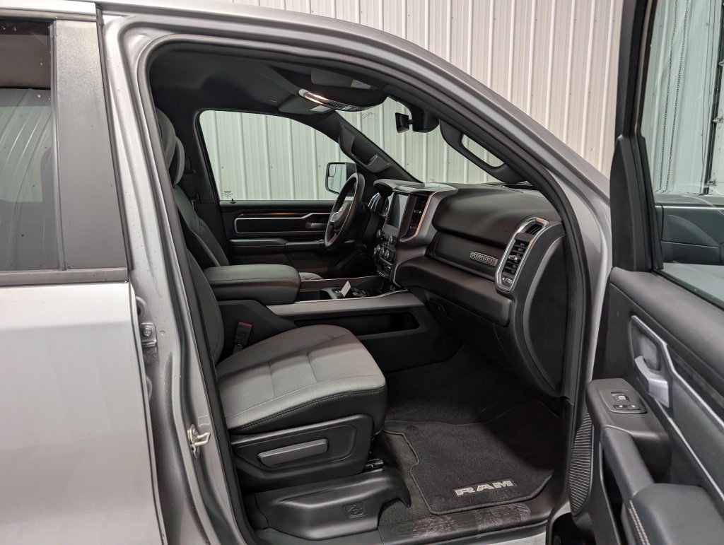 Used 2024 RAM 1500 Big Horn AWD/4WD image 27