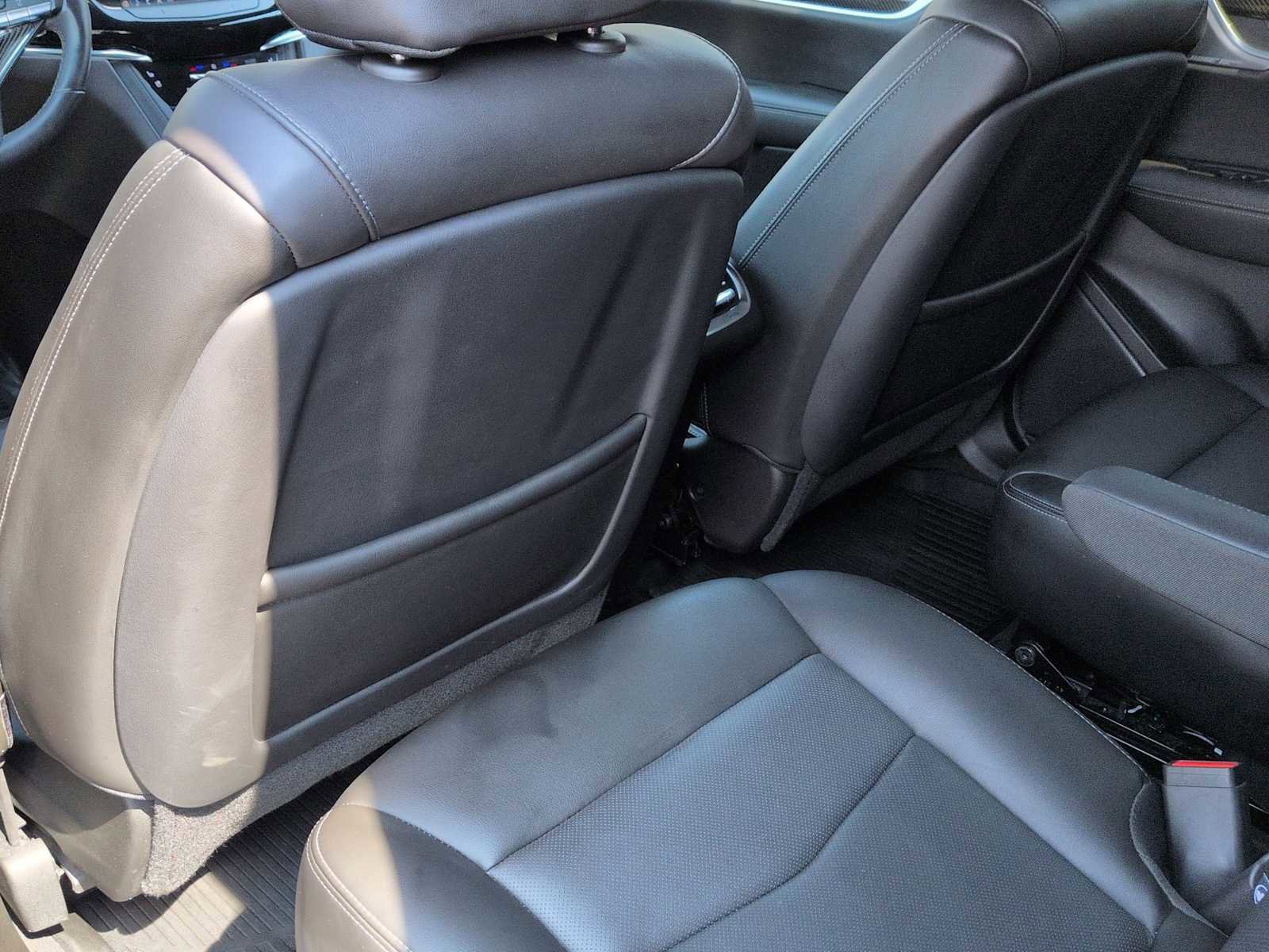 Used 2024 Cadillac XT6 Sport w/ Technology Package AWD/4WD image 19