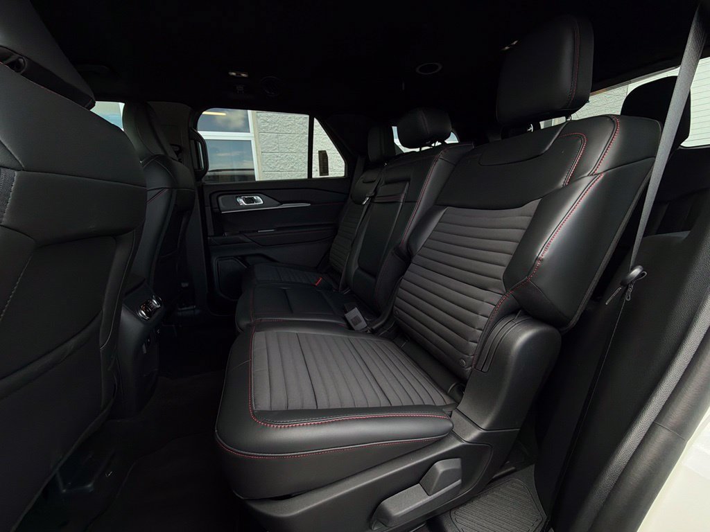 New 2026 Ford Explorer ST-Line w/ Premium Package RWD image 21