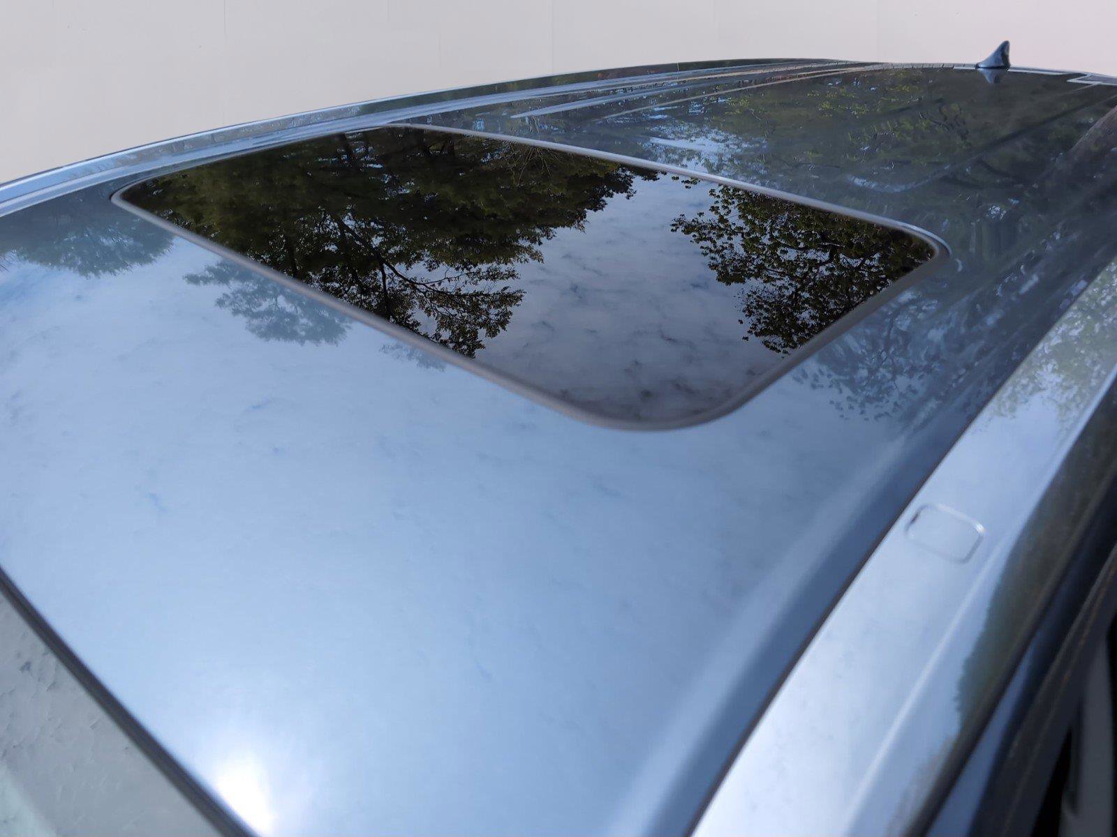 Used 2019 Toyota Highlander XLE AWD/4WD image 13