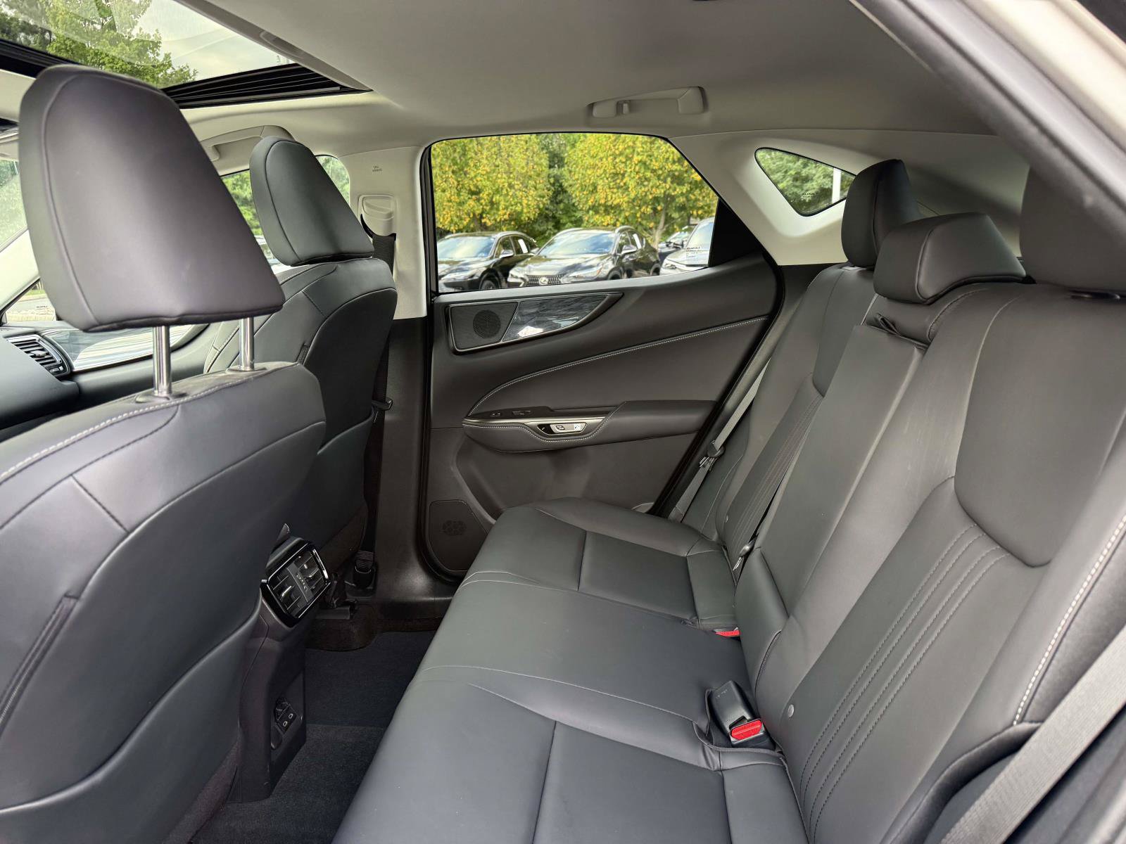 Used 2023 Lexus NX 350h AWD image 17