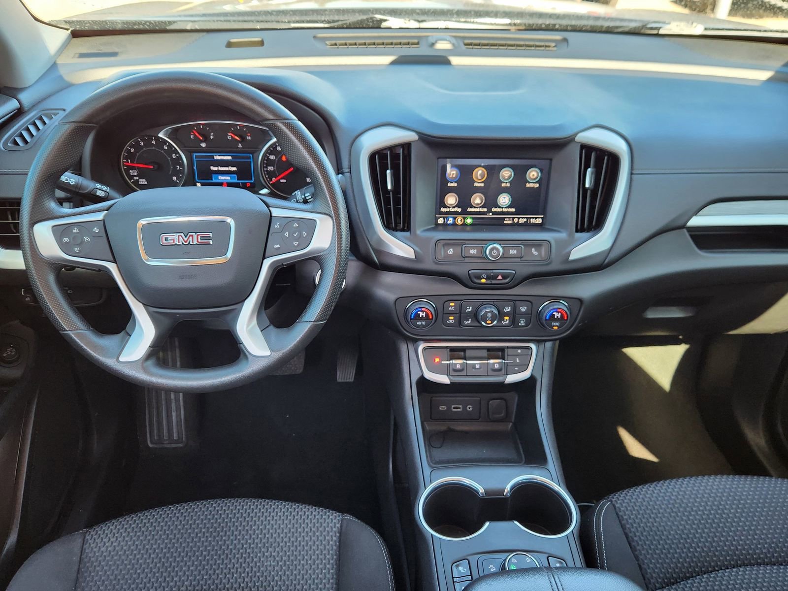 Used 2022 GMC Terrain SLE w/ Driver Convenience Package image 12