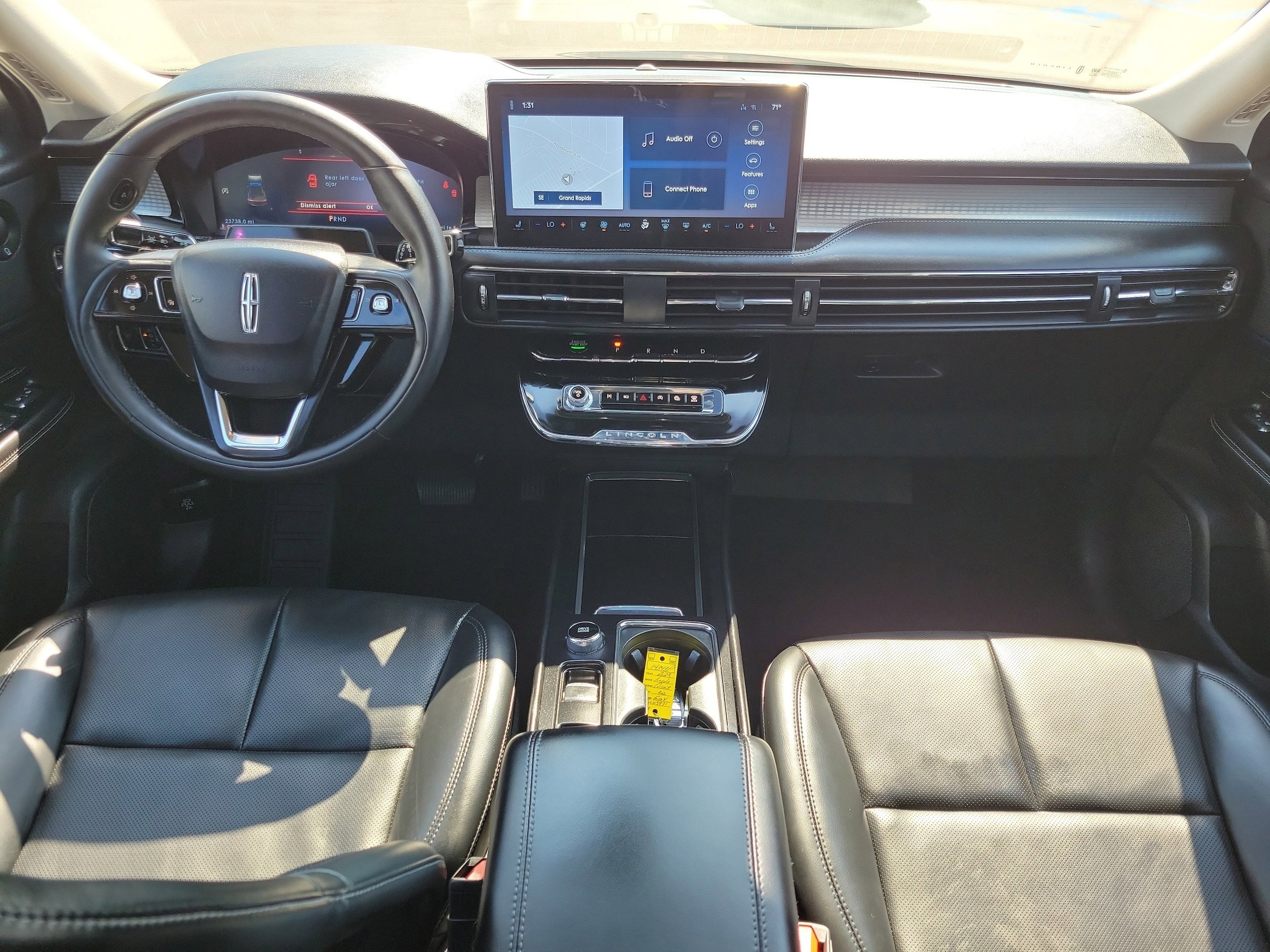 Used 2023 Lincoln Corsair AWD w/ Equipment Group 102A image 11