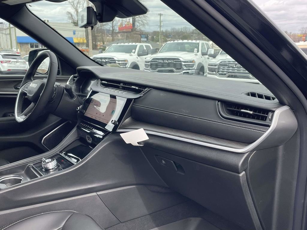 New 2026 Jeep Grand Cherokee Limited image 14