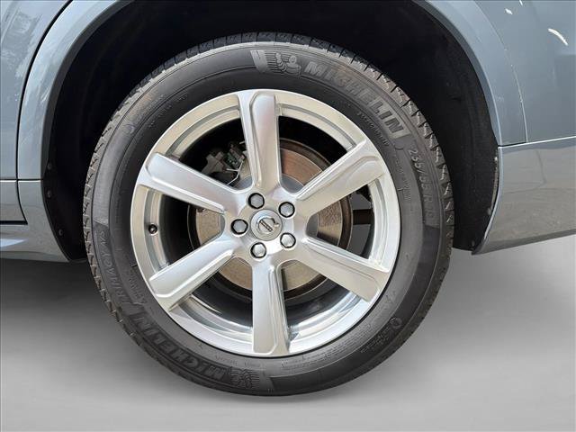 Used 2020 Volvo XC90 T6 Momentum AWD/4WD image 9