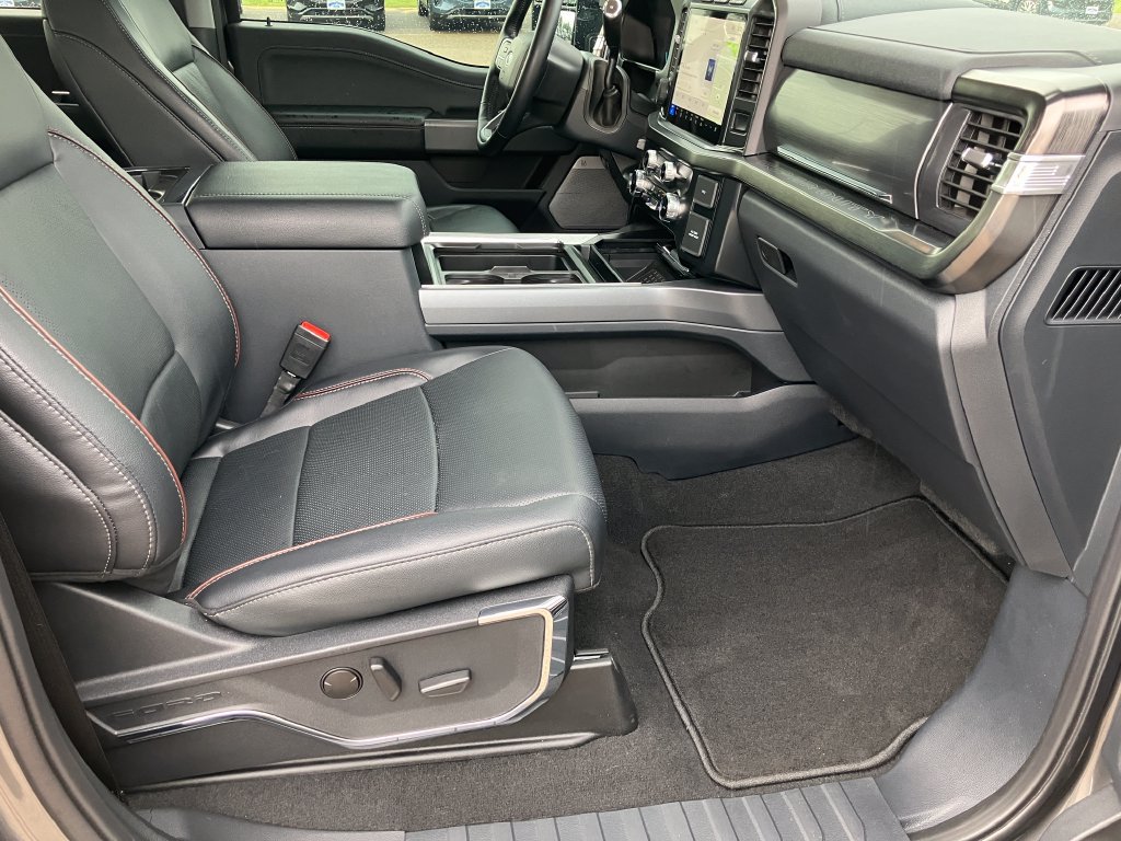Used 2023 Ford F250 Lariat w/ Lariat Ultimate Package AWD/4WD image 16