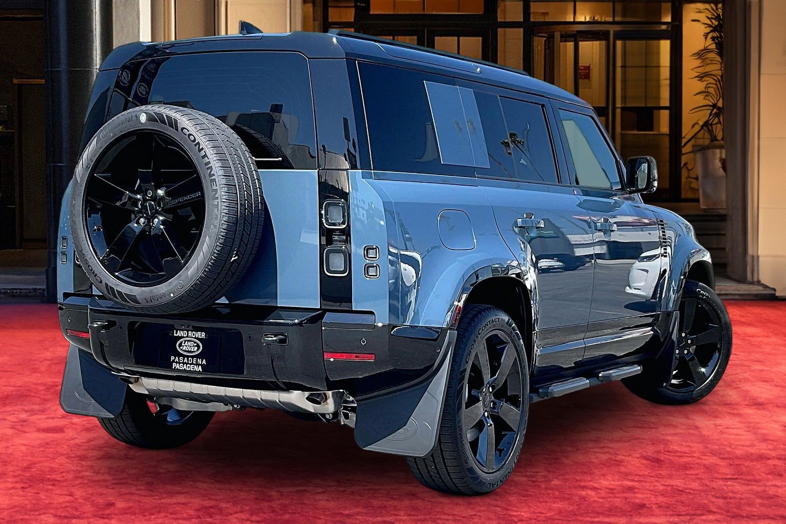 New 2026 Land Rover Defender 110 X-Dynamic SE AWD/4WD image 5