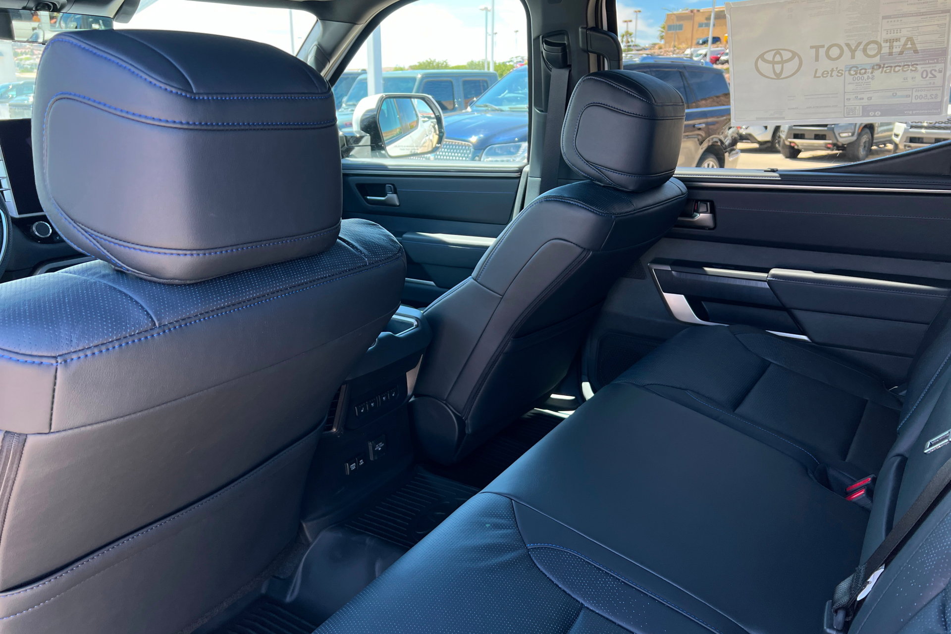 New 2026 Toyota Tundra Platinum w/ Tow Tech Package AWD/4WD image 19