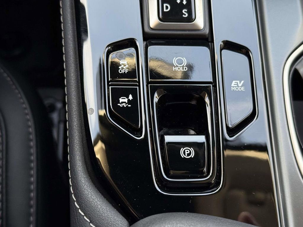 Used 2024 Lexus NX 300h AWD w/ Luxury Package image 24