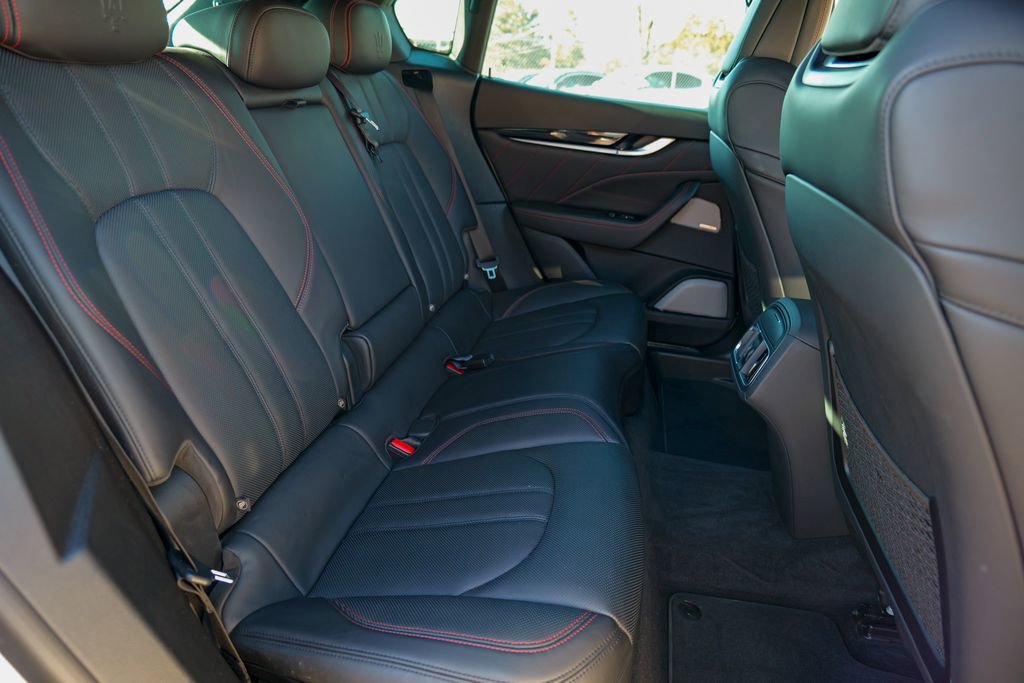 Used 2020 Maserati Levante GranSport image 34