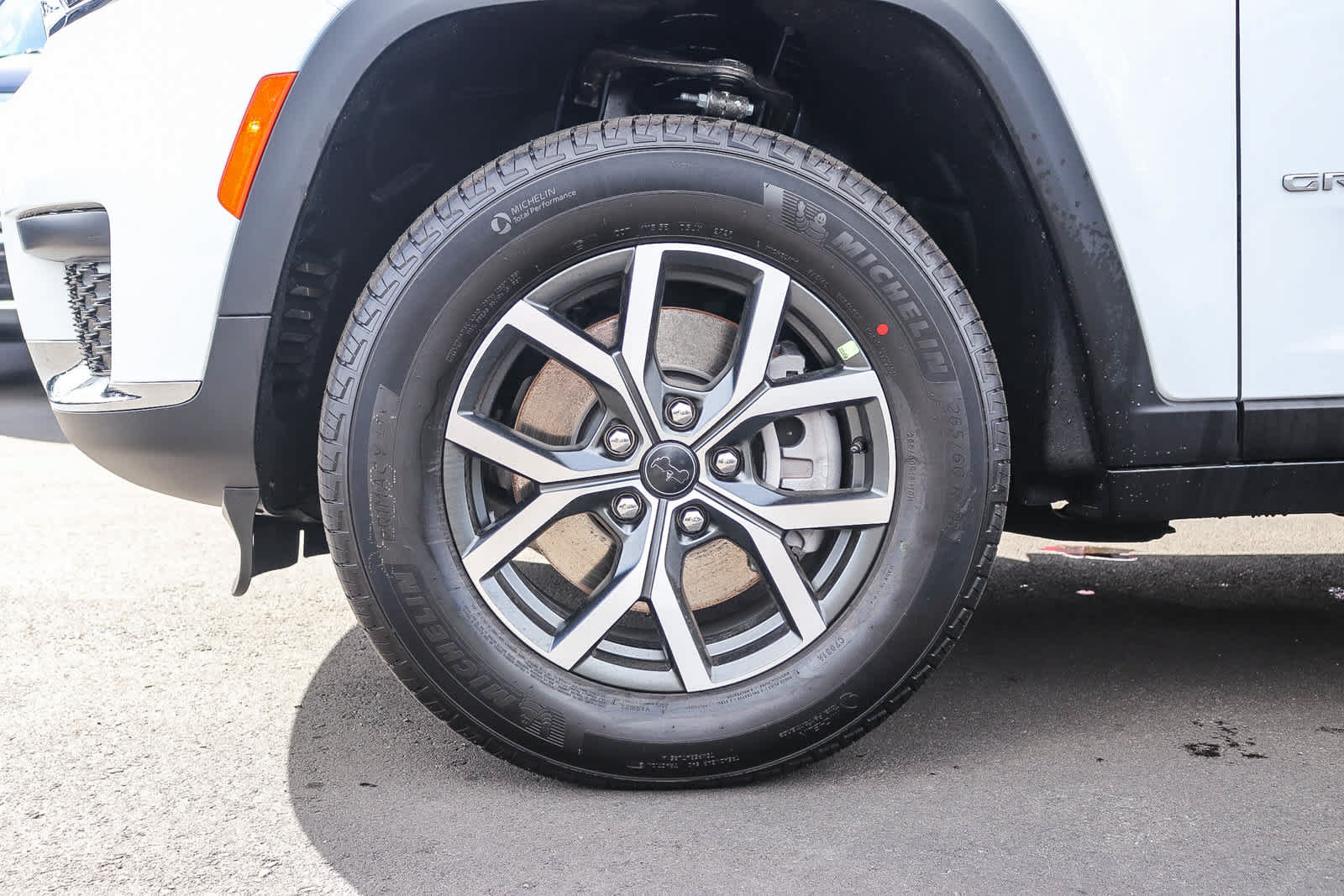 New 2027 Jeep Grand Cherokee L Laredo AWD/4WD image 10