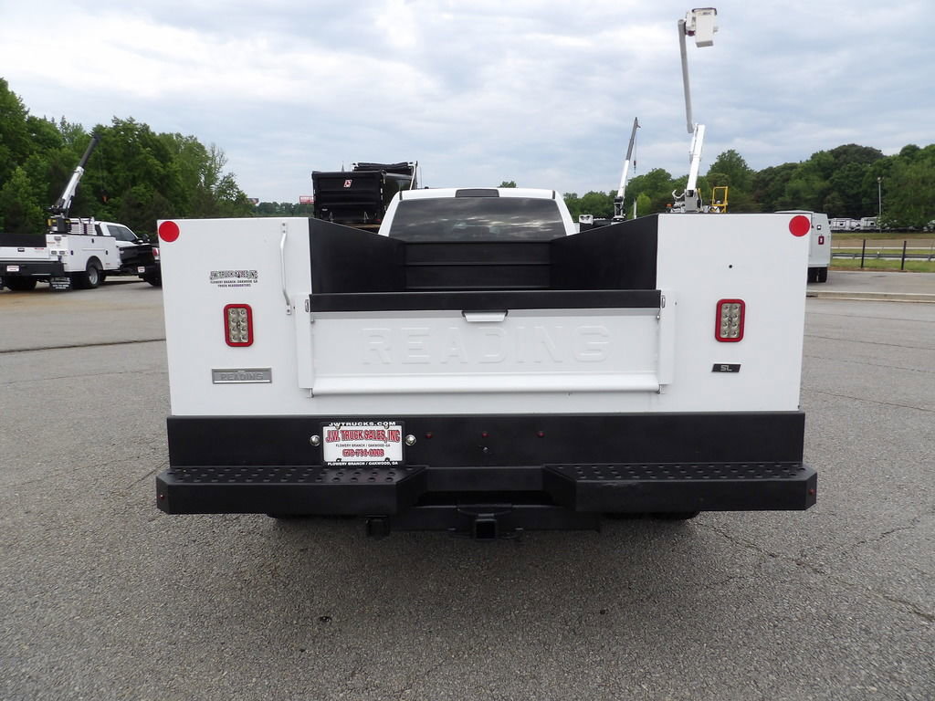 Used 2021 RAM 5500 Tradesman w/ Chrome Appearance Group AWD/4WD image 6