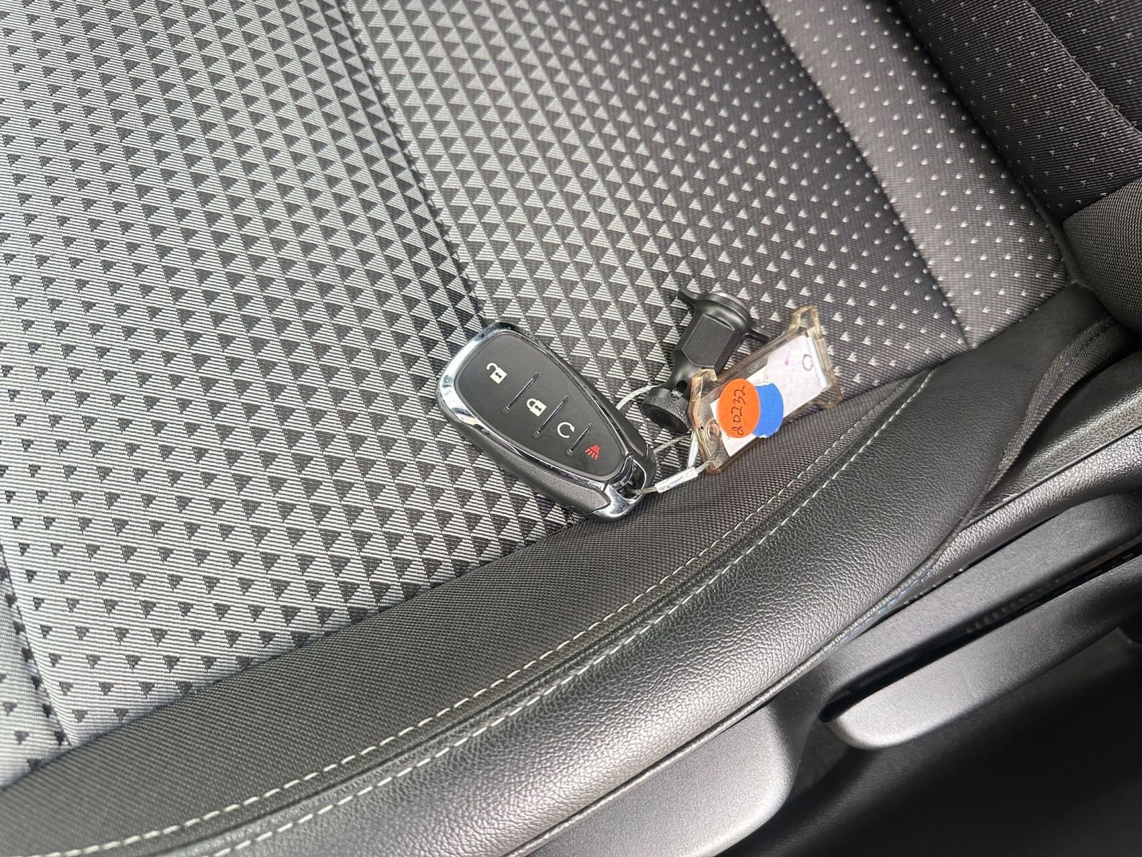 Used 2025 Chevrolet Trax LT image 25