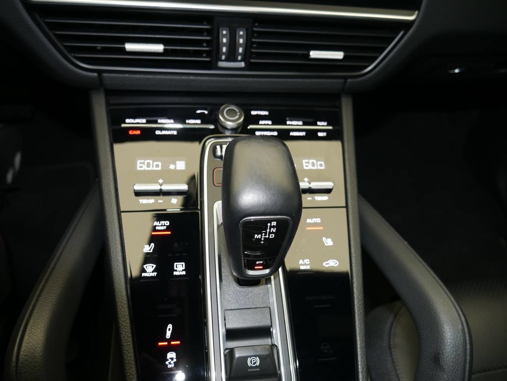 Certified 2021 Porsche Cayenne Coupe AWD/4WD image 33