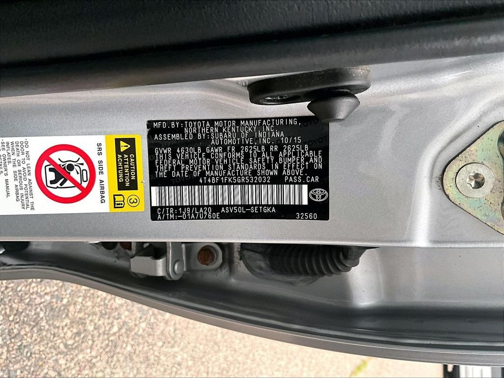 Used 2016 Toyota Camry XLE FWD image 9