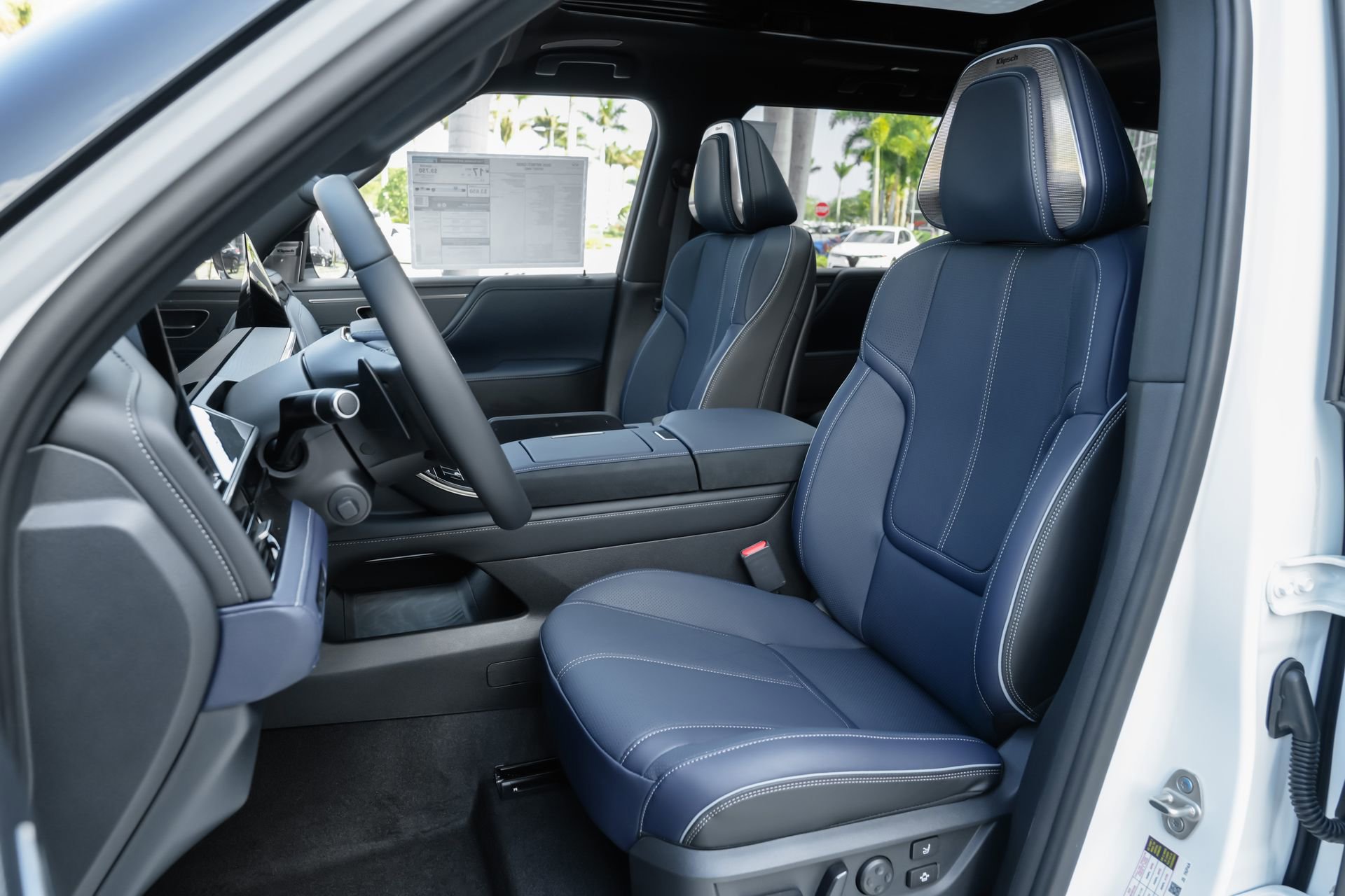 New 2026 INFINITI QX80 4WD w/ Sport Exterior Package image 8