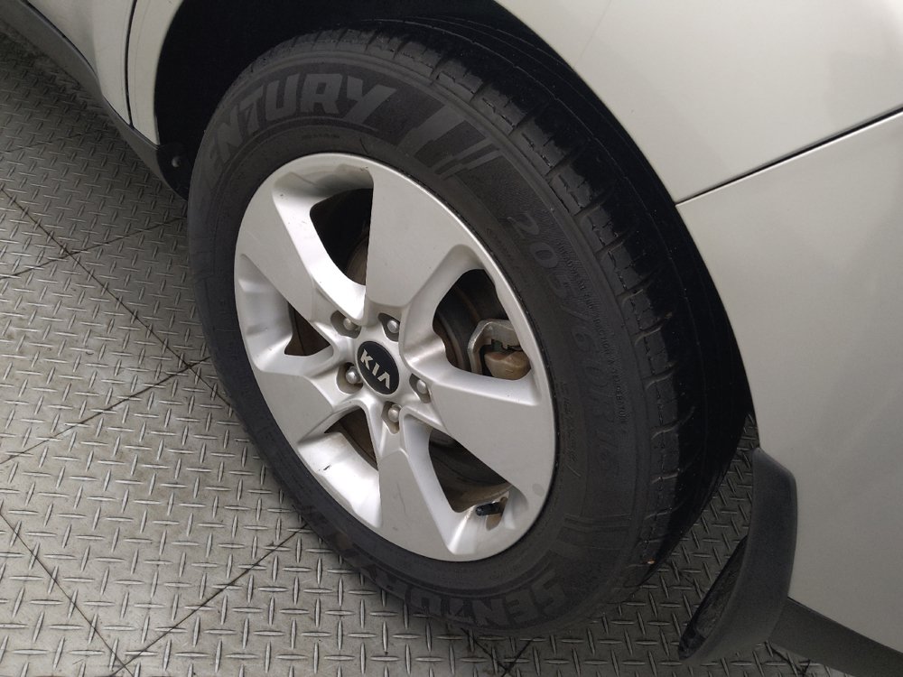 Used 2018 Kia Soul FWD image 31