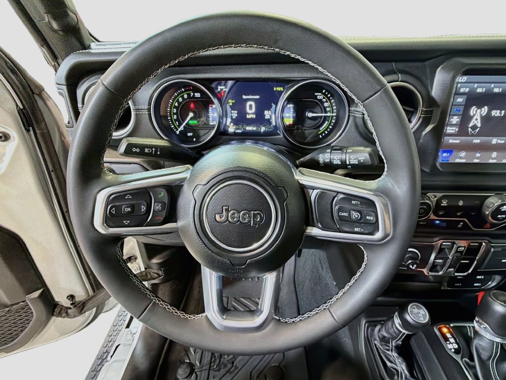 Used 2023 Jeep Wrangler Unlimited Sahara w/ Dual Top Group AWD/4WD image 13
