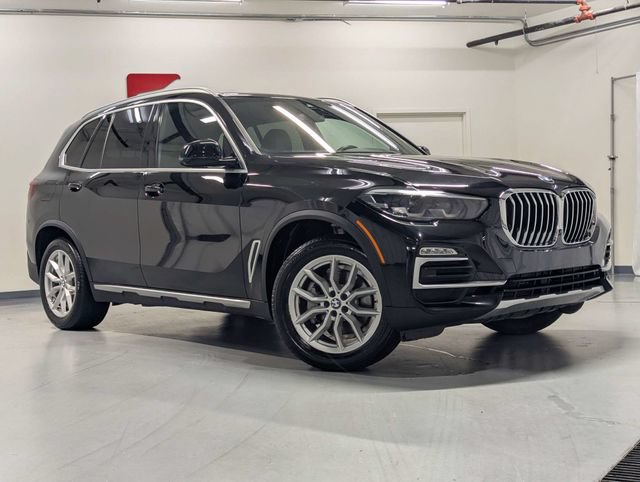 Used 2021 BMW X5 xDrive40i w/ Premium Package 2 AWD/4WD image 2