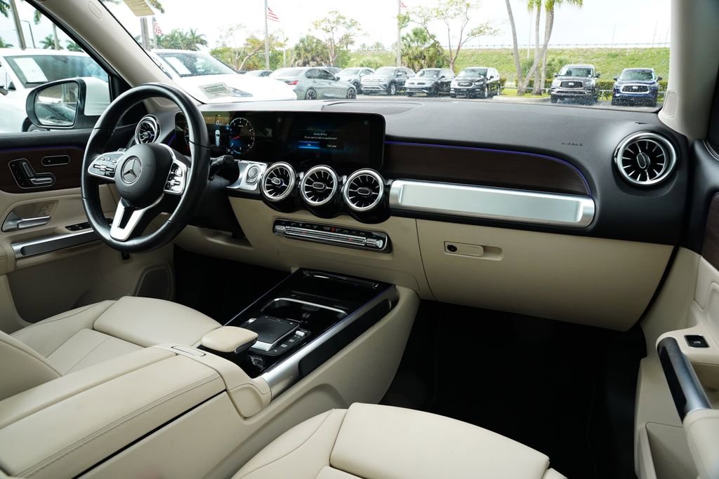 Used 2023 Mercedes-Benz GLB 250 image 18