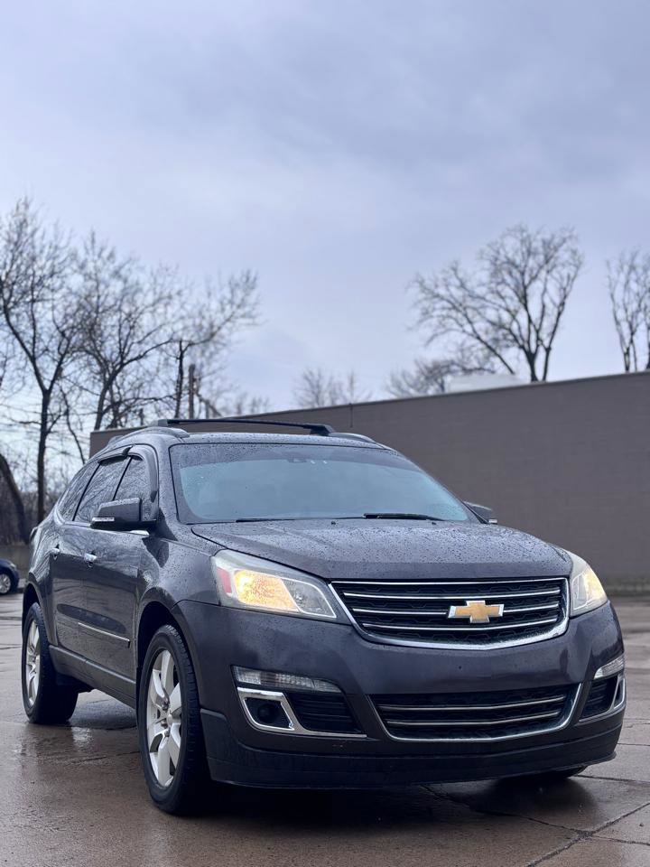 Used 2015 Chevrolet Traverse LTZ AWD/4WD image 2