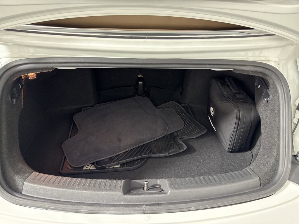 Used 2019 Volkswagen Beetle 2.0T S FWD image 26