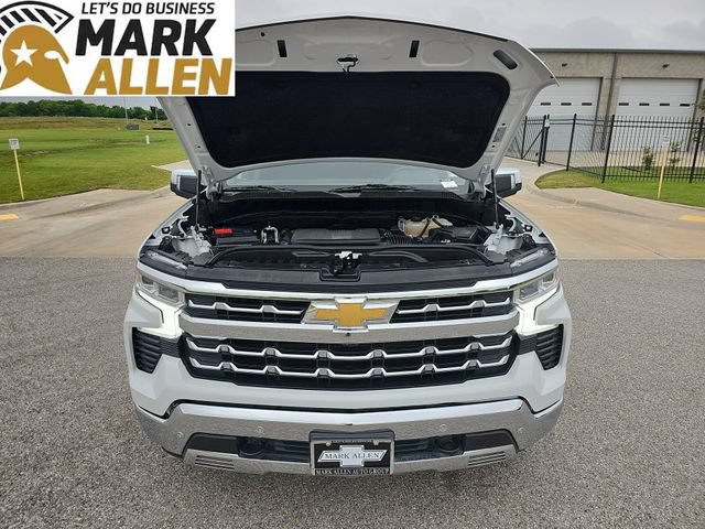 Used 2024 Chevrolet Silverado 1500 LTZ AWD/4WD image 30