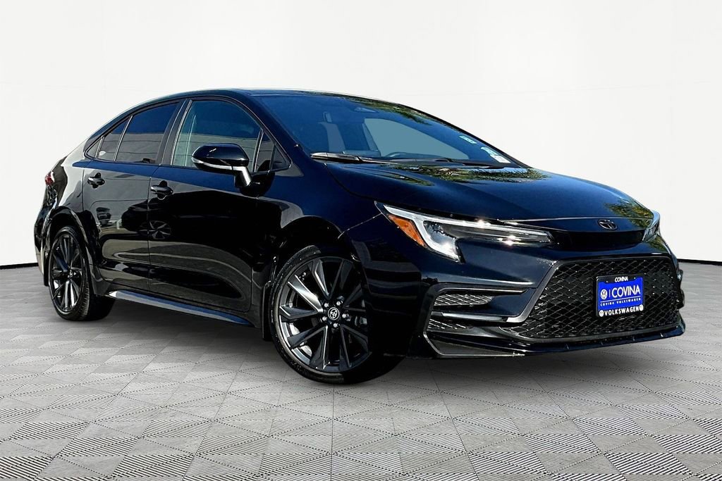 Used 2024 Toyota Corolla SE FWD image 1