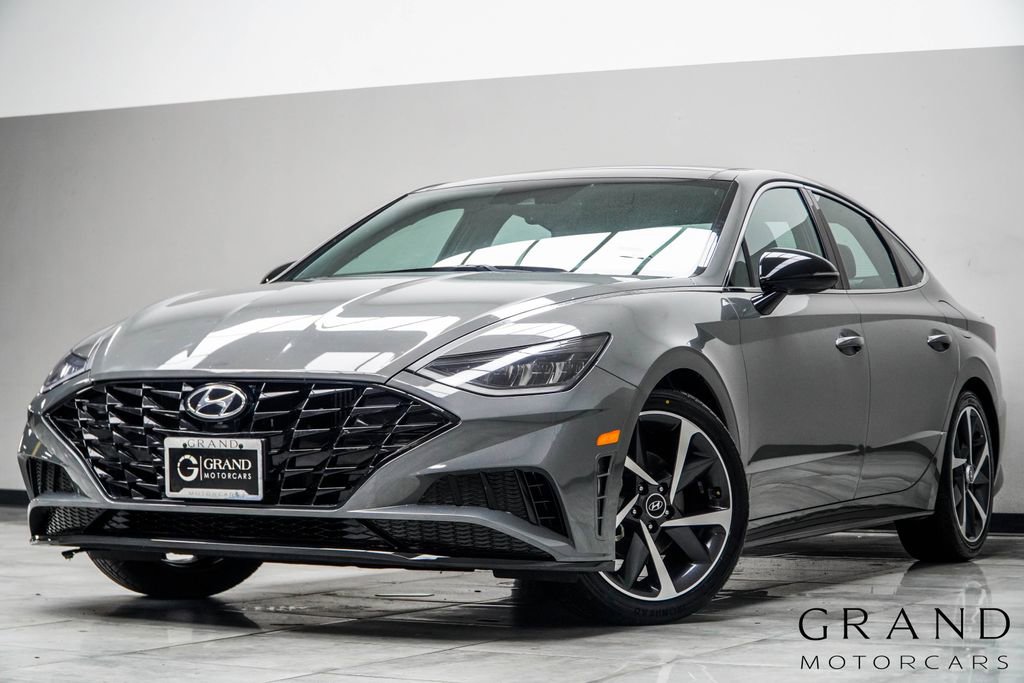 Used 2023 Hyundai Sonata SEL Plus w/ Preferred Accessory Package FWD image 1
