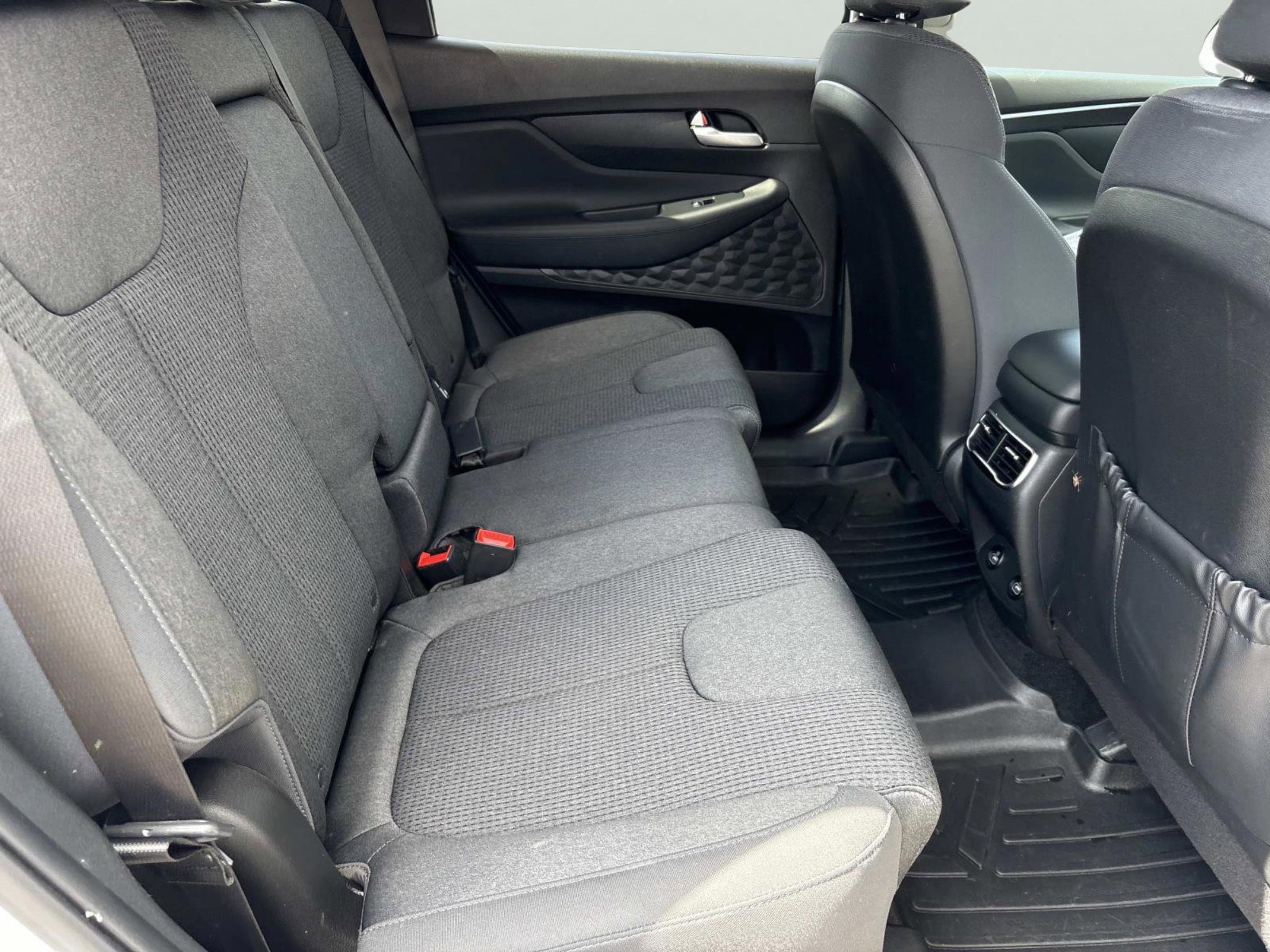 Used 2023 Hyundai Santa Fe SEL image 21