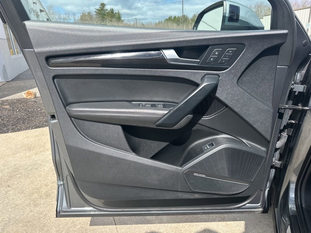Used 2019 Audi Q5 2.0T Premium Plus w/ Premium Plus Package image 14