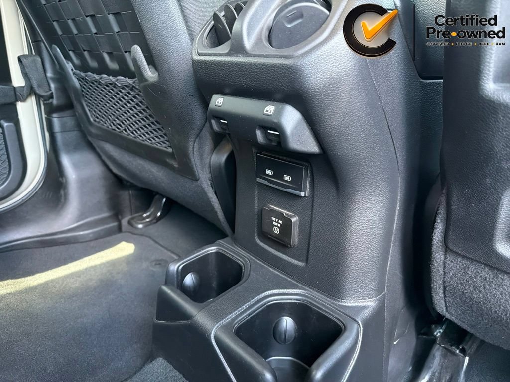 Certified 2022 Jeep Wrangler Unlimited Rubicon w/ Dual Top Group AWD/4WD image 28