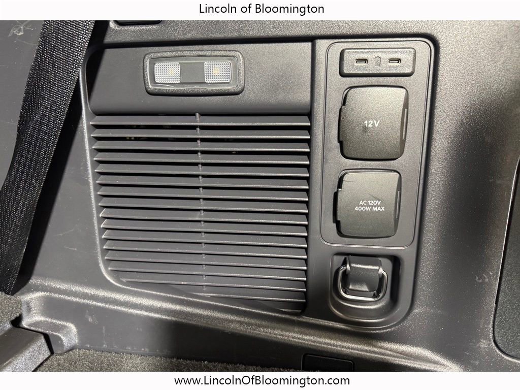Used 2025 Ford Expedition Tremor AWD/4WD image 20