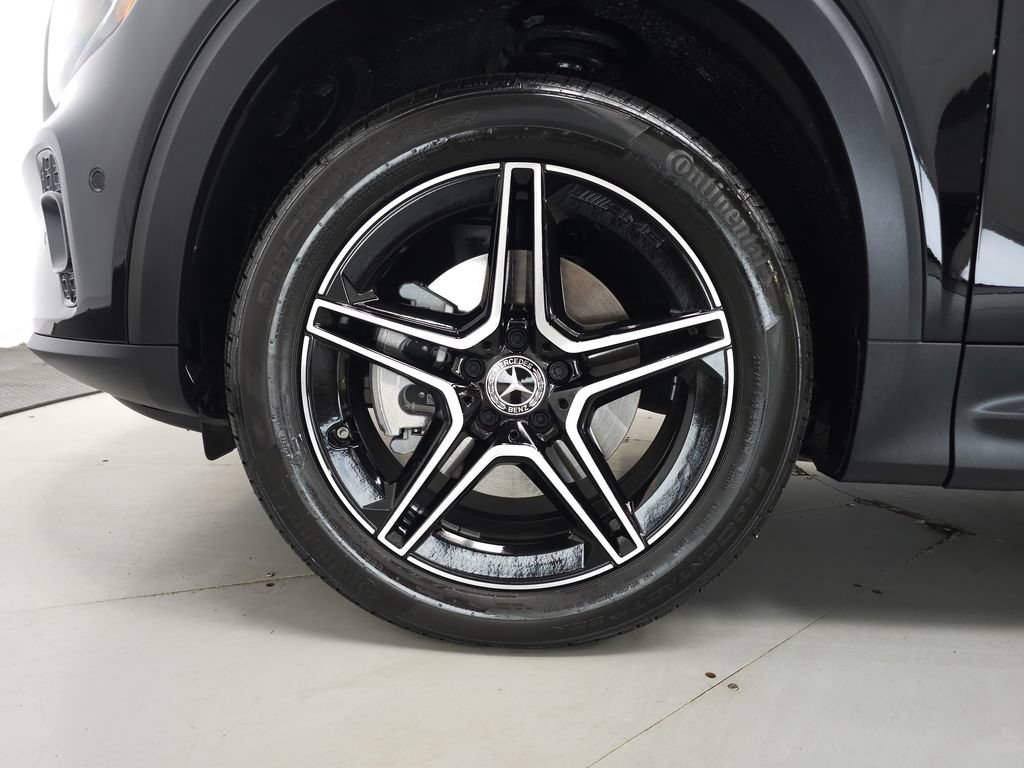 Certified 2026 Mercedes-Benz GLB 250 4MATIC image 33