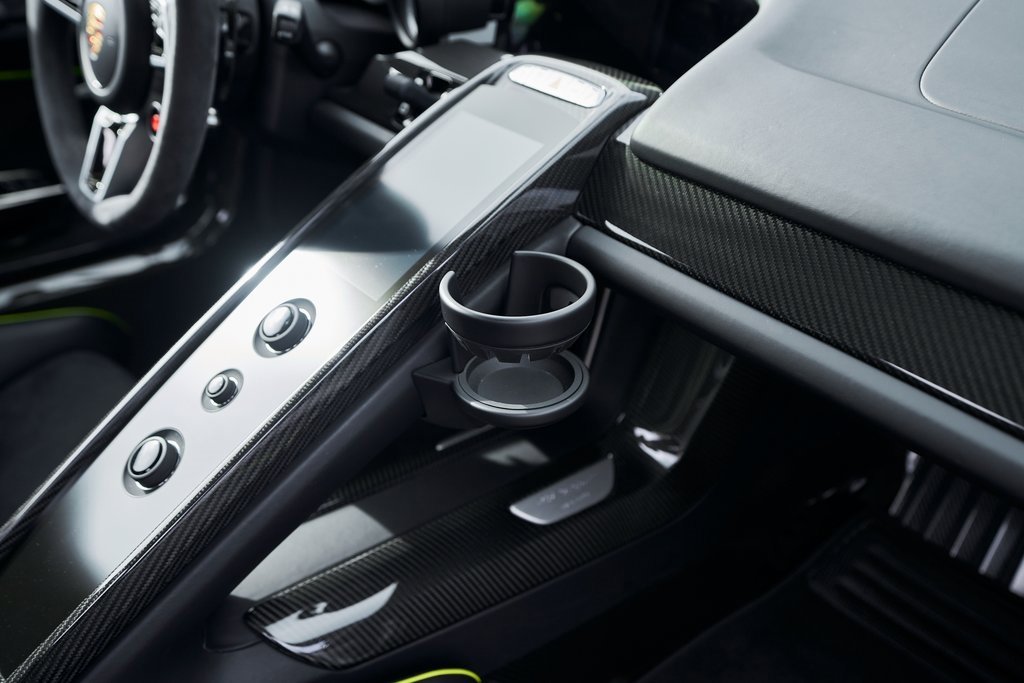 Used 2015 Porsche 918 Spyder image 55