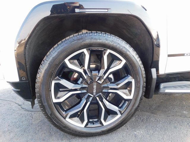 Used 2025 GMC Sierra EV Denali image 14