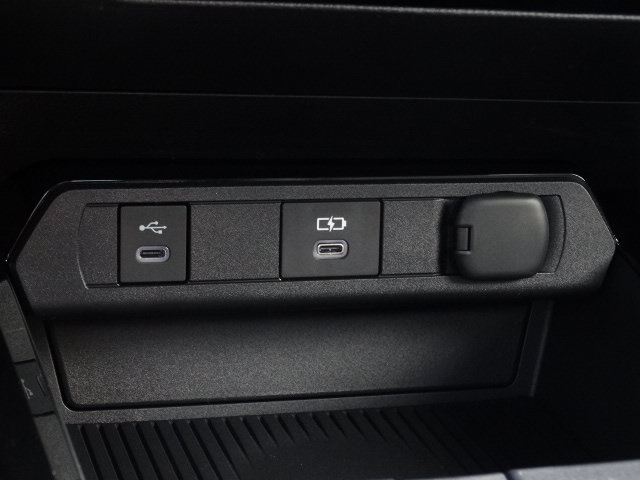 New 2026 Toyota Prius LE FWD image 23