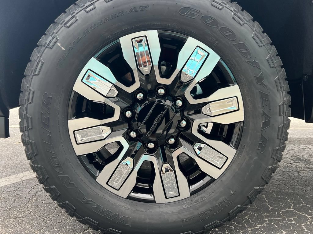 New 2026 GMC Sierra 2500 Denali AWD/4WD image 15