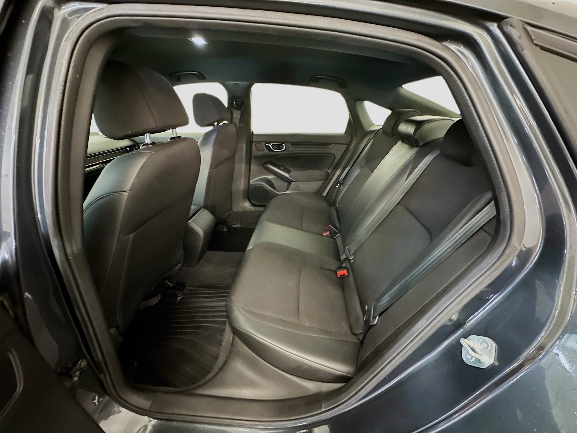 Used 2024 Honda Civic Sport image 28