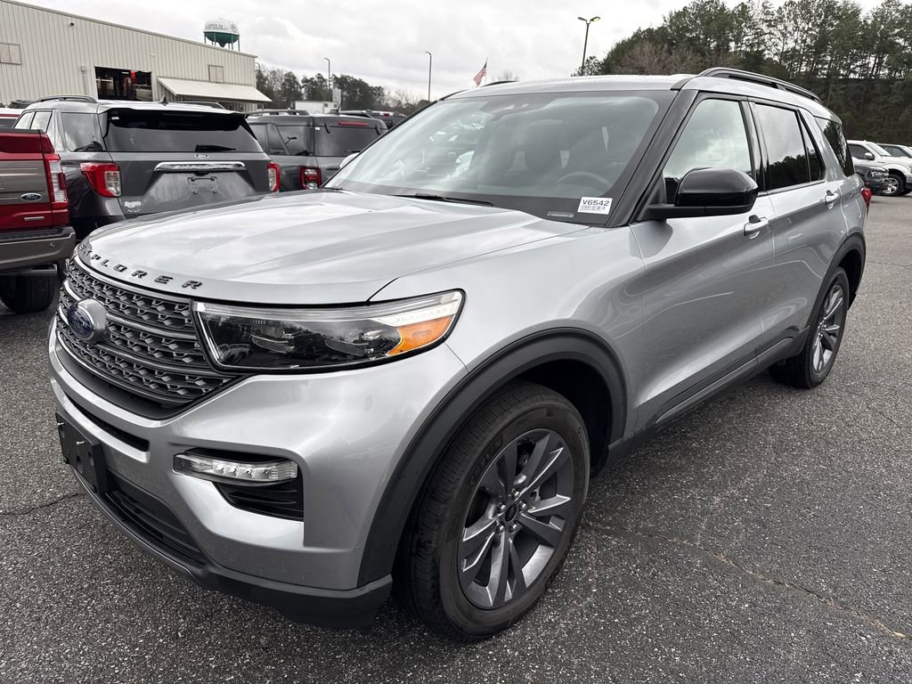Used 2022 Ford Explorer XLT w/ Equipment Group 202A video 3
