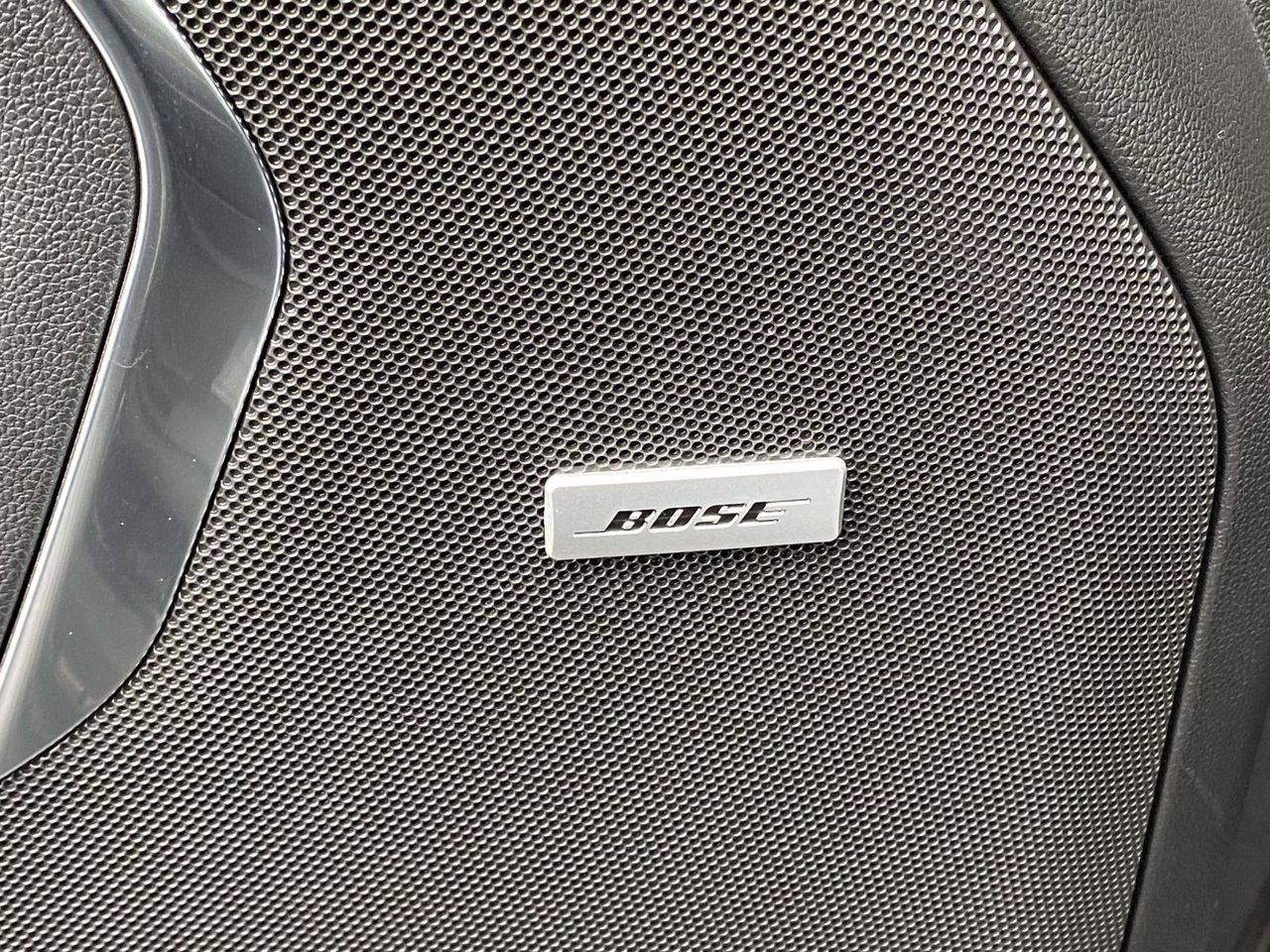 Used 2024 Chevrolet Tahoe LT w/ Luxury Package image 18