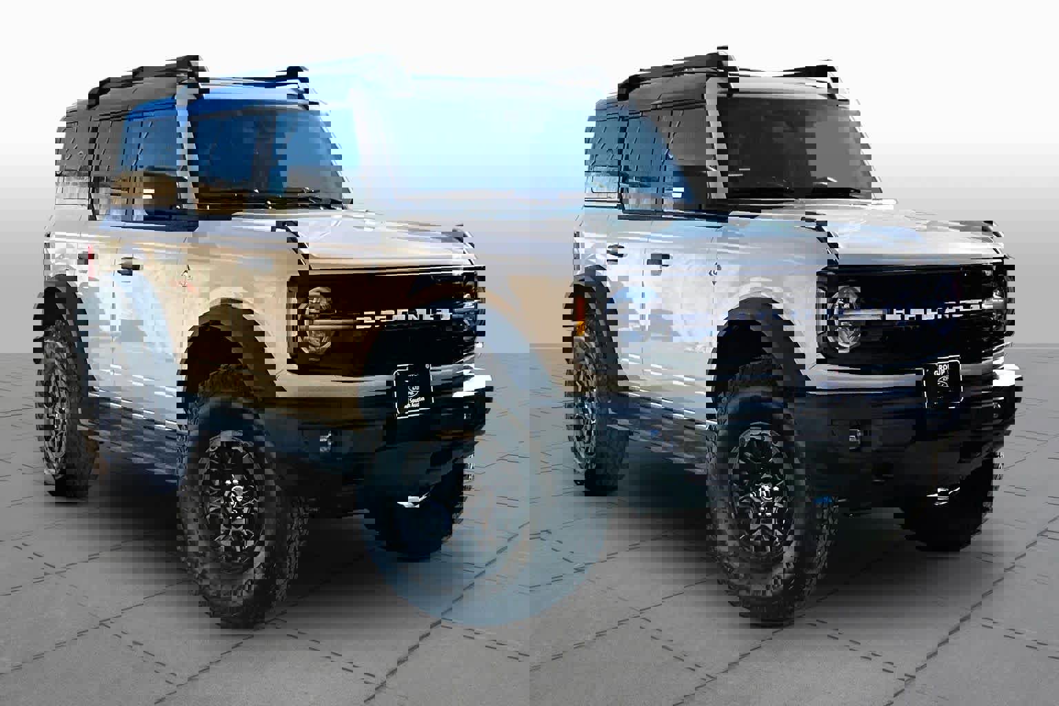 Used 2025 Ford Bronco Outer Banks w/ Sasquatch Package image 6