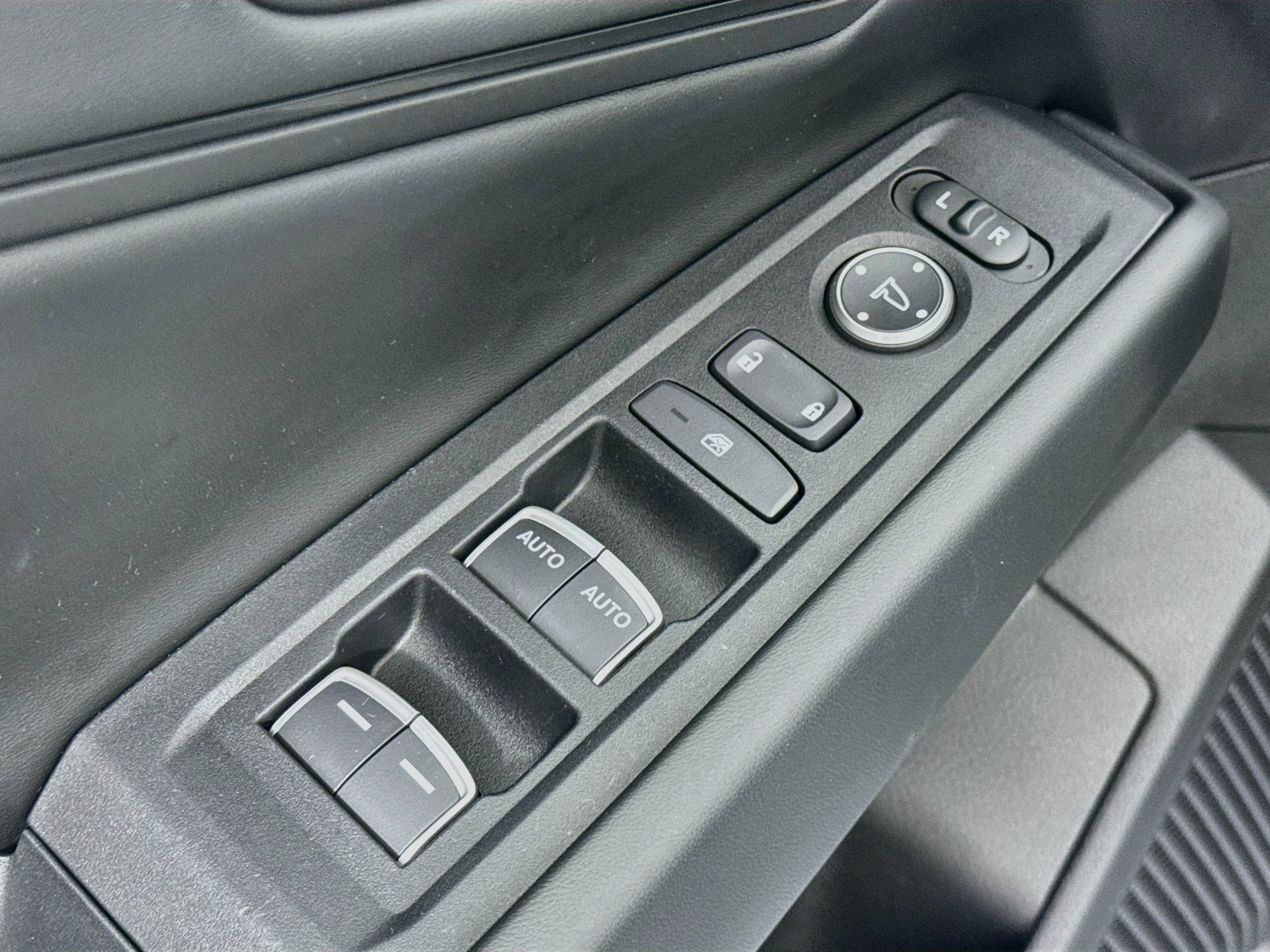 Certified 2024 Honda Accord EX image 17