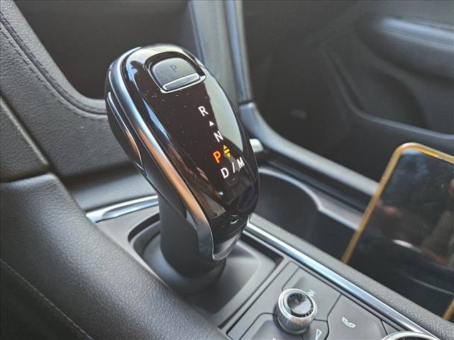 Used 2025 Cadillac XT6 Luxury FWD image 12
