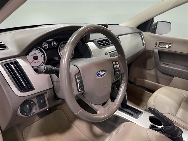 Used 2009 Ford Focus SEL image 14