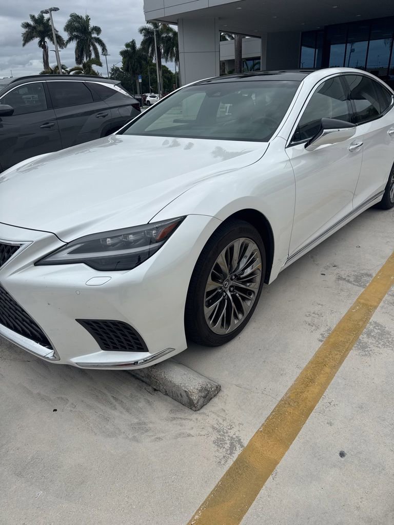 Used 2023 Lexus LS 500 w/ Interior Upgrade Package RWD image 4